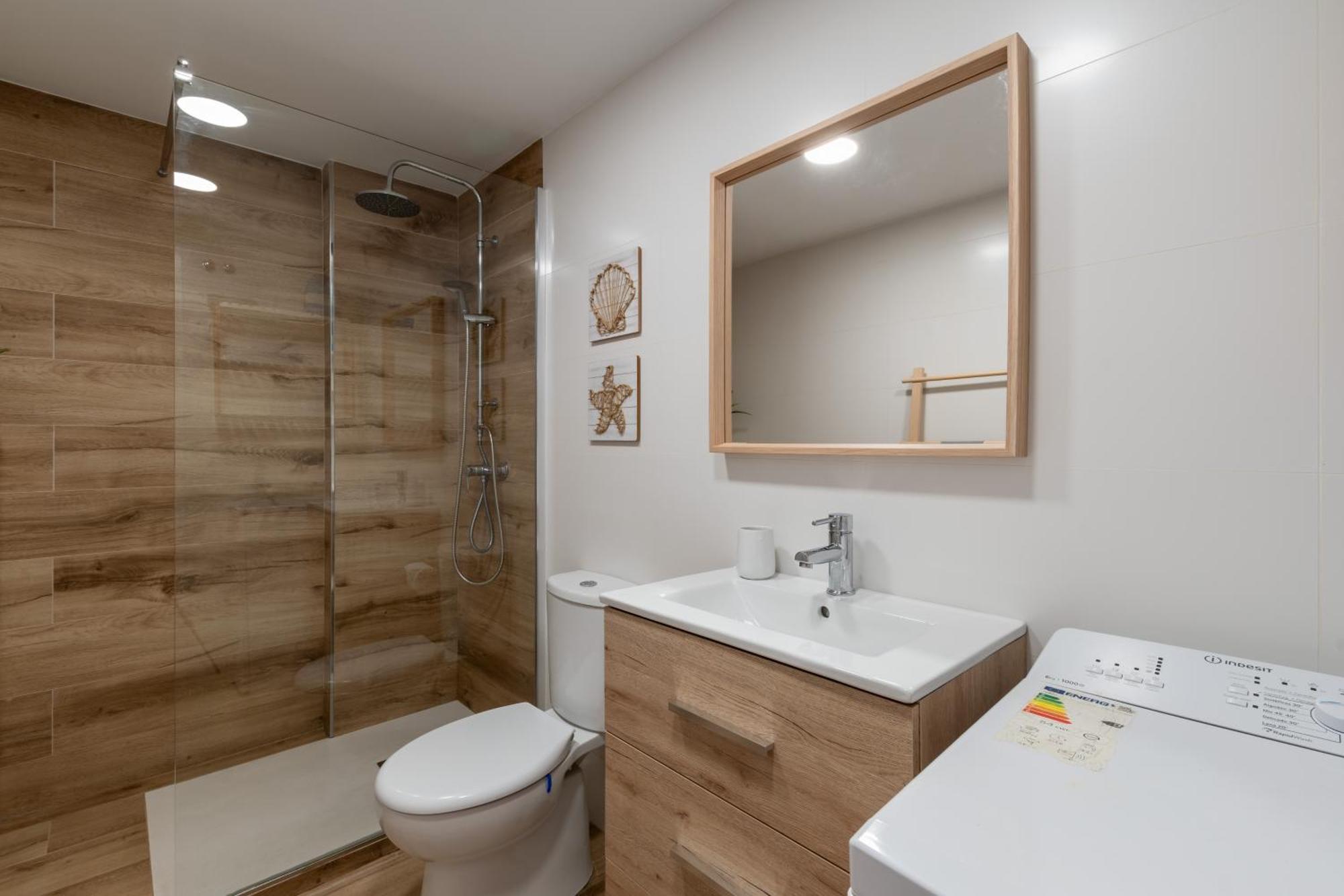 Renovated Apartment On Beachside With Pool Nerja Zimmer foto